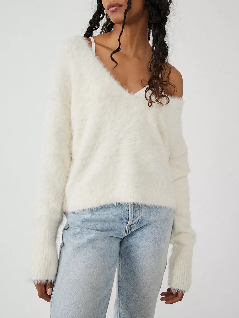 Free People Serendipity Cream Ivory Causal Fuzzy Off-Shoulder V-Neck Sweater